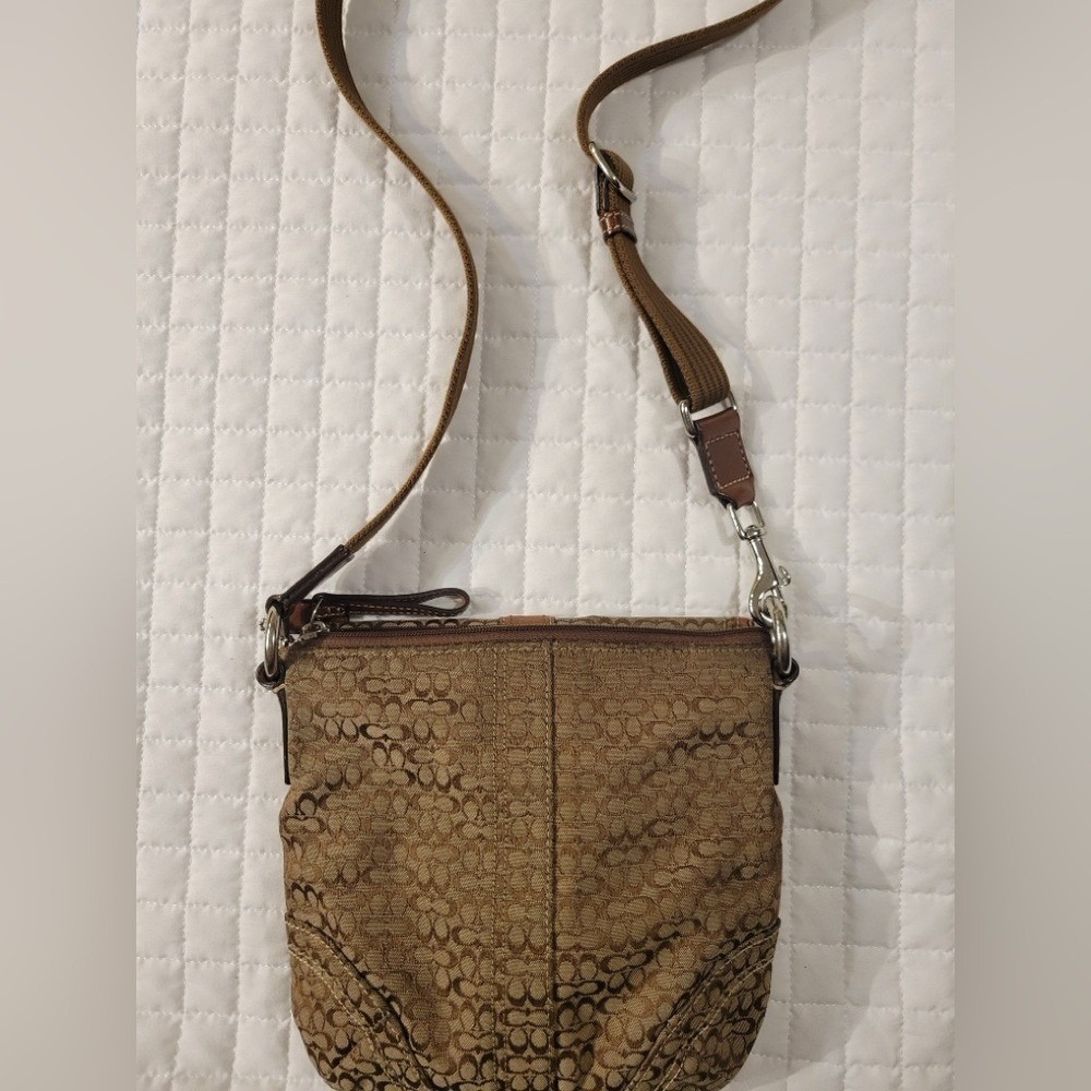 VTG Y2K Coach 44718 Brown Mini C Signature Soho Buckle Swingpack Crossbody Purse - Picture 3 of 16